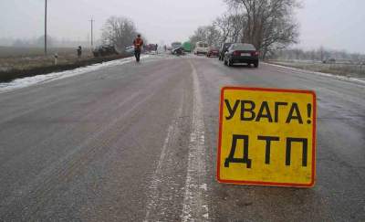 На дорогах Украины стали регистрировать меньше аварий