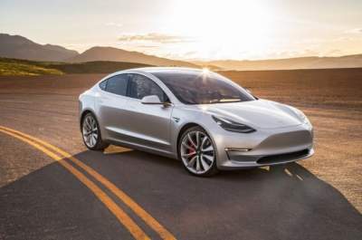 Tesla официально объявила о начале продаже Model 3 
