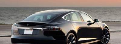Tesla добавила электрокарам интересную "фишку"
