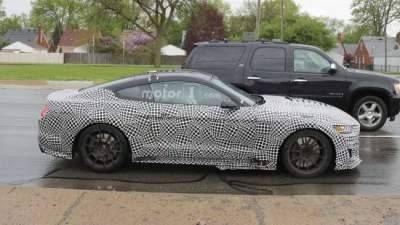 Новые фото заряженного Ford Mustang Shelby "слили" в Сеть