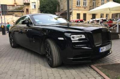 В Украине видели редкий Rolls-Royce на "евробляхах"