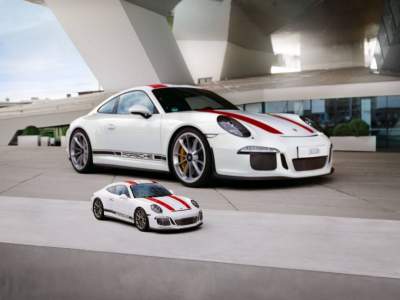 Культовый спорткар Porsche продают за 60 долларов