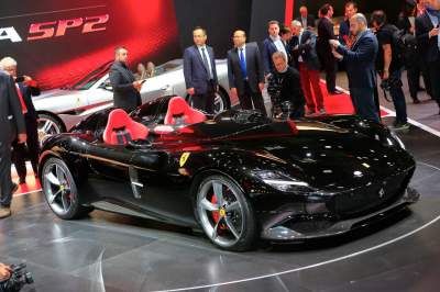 Ferrari представила суперкар Monza