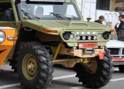 В Киеве видели самодельный "Hummer"