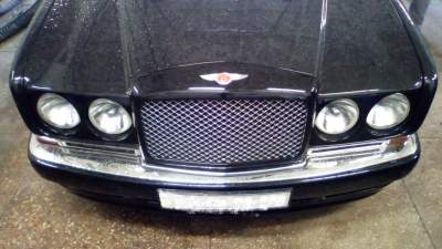 В Украине видели редкий Bentley Continental