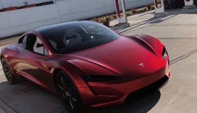 В Сеть "слили" снимки нового спорткара Tesla Roadster