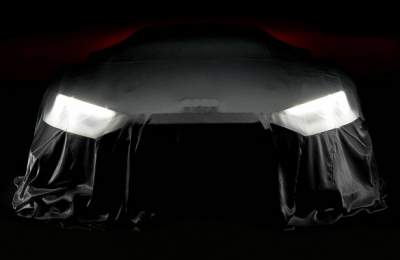 Audi показала тизер нового гоночного спорткара