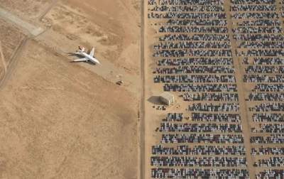 Фотограф показал крупнейшее кладбище автомобилей