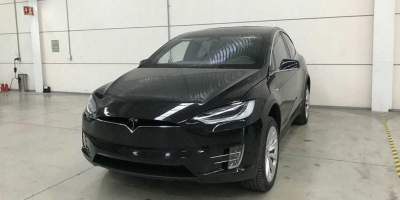 Представлена бронированная версия Tesla Model X