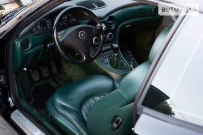 В Киеве за "смешную" цену продают редкий Maserati