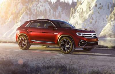 VW Atlas Cross Sport замечен без камуфляжа