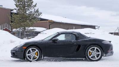 Фотошпионы показали новый Porsche 718