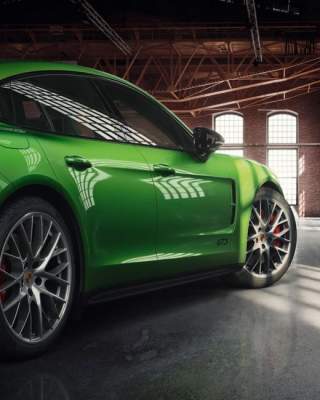 Porsche выпустила эксклюзивную Panamera с зеленой отделкой
