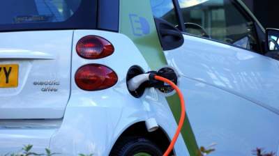 Эксперты подсказали, что в Украине выгоднее: электромобиль или гибрид