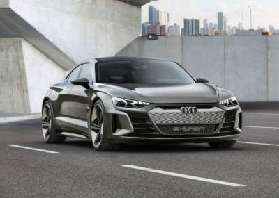 Audi анонсировала серийный выпуск электромобиля e-tron GT