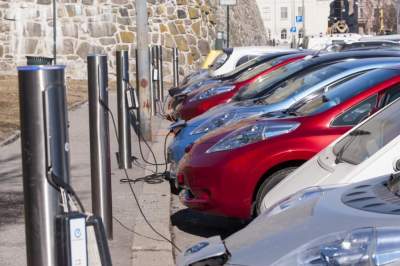 В Европе резко увеличились продажи электромобилей