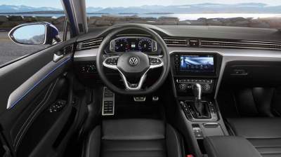 Volkswagen презентовала обновленный Passat
