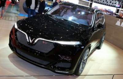 Вьетнамский VinFast привез в Женеву Lux V8