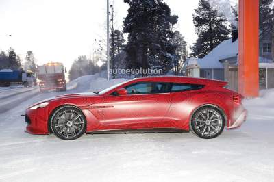 Новый универсал Aston Martin видели на тестах