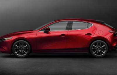 Новый вариант Mazda3 появился в Великобритании