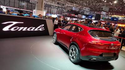 Alfa Romeo представила гибридный кроссовер Tonale