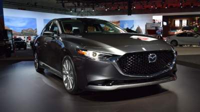 Названа стоимость новой Mazda 3