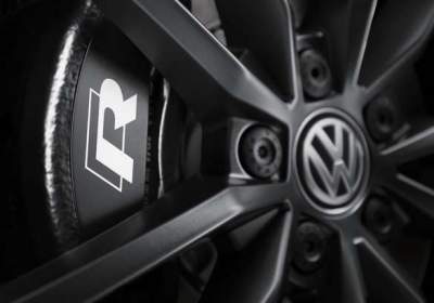 Volkswagen показала "заряженный" T-Roc R