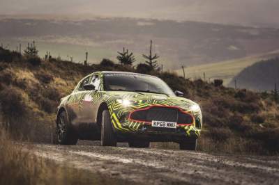 Aston Martin проверила свой внедорожник в экстремальном холоде