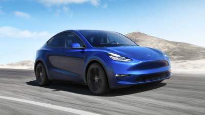 Tesla показала новый электрический кроссовер