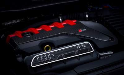 Audi показала обновленный TT RS