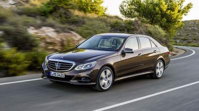 Mercedes тестирует обновленную модель E-класса